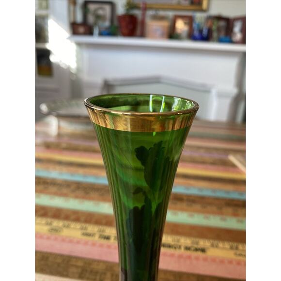 Vintage MCM Green & Gold Glass Vase 8" Bud Vase Floral Design 1960s - Picture 7 of 9